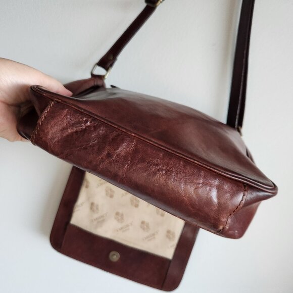 I Medici Vintage Brown Leather Crossbody/Messenger Bag - Tuscan Craftsmanship - Picture 9 of 15